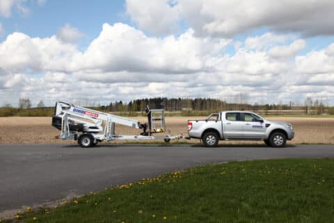 DINO180XTBII_towing_horizontal_pic1_hr-480x320