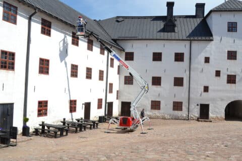 DINO220XTCII_maintenance_municipalities_pic1_hr-480x320