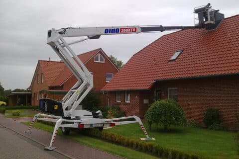 DINO260XTD_maintenance_municipalities_pic1_hr-480x320